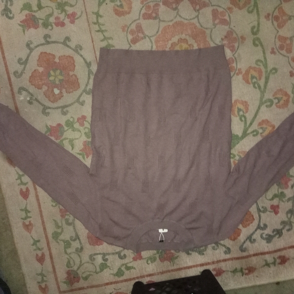 ARACH & CLOZ Lavender Knit Top - Picture 7 of 7